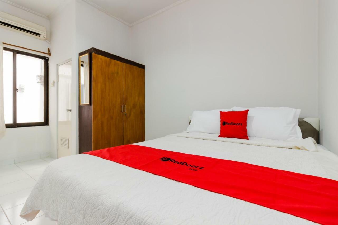 Reddoorz Syariah Near Pondok Indah Mall 3 Jacarta Exterior foto