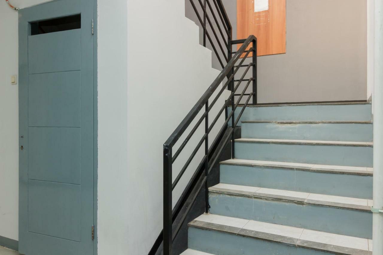 Reddoorz Syariah Near Pondok Indah Mall 3 Jacarta Exterior foto